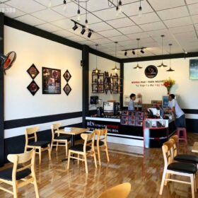 nhung-mau-den-led-trang-tri-doc-dao-cho-quan-ca-phe